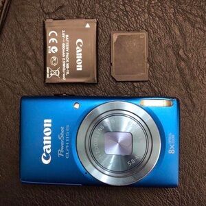 Canon PowerShot ELPH 115 IS Digital Camera-Vibrant Blue-TESTED AND WORKS